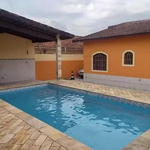 Casa Com Piscina E Churrasqueira Casa de Férias