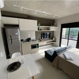 67 New In Great Location! Fast Wi-fi, Balcony Apartamento
